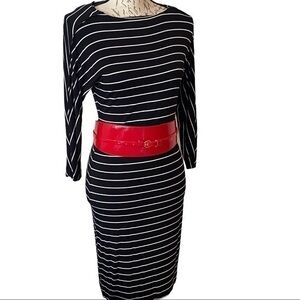 CALVIN KLEIN SIZE 2 B/W STRIPED 3/4 SLEEVE